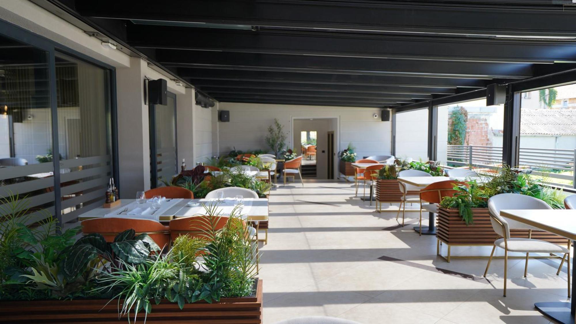 Hotel Kocka Vrnjačka Banja Dış mekan fotoğraf